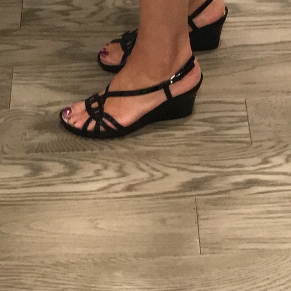 🌞🌻 Geox sandals size 7.5 - Picture 9 of 10